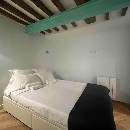 Paris Le Marais Duplex Apartment Exterior photo