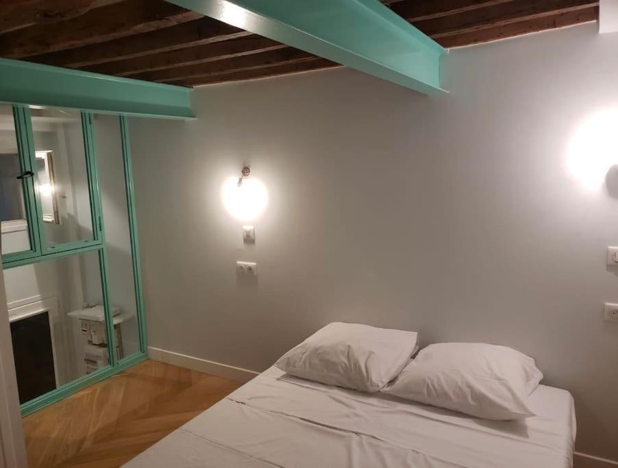 Paris Le Marais Duplex Apartment Exterior photo