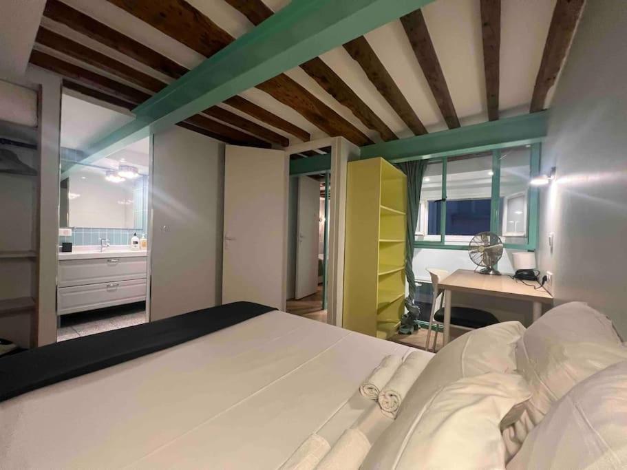 Paris Le Marais Duplex Apartment Exterior photo